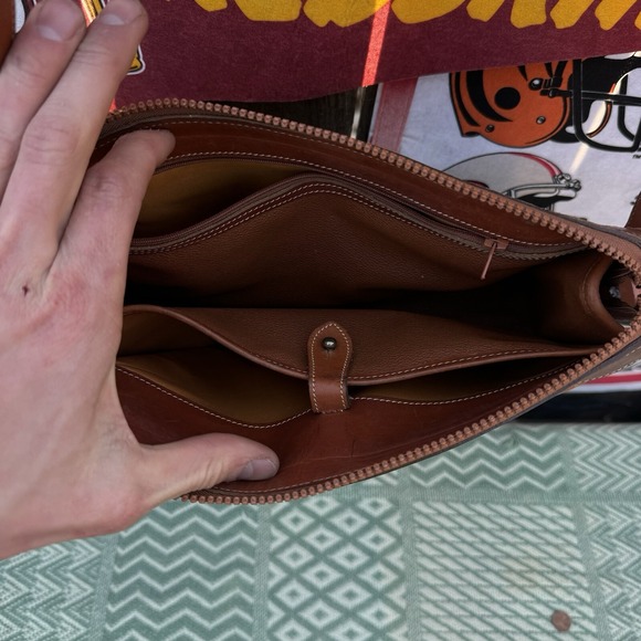 Dooney And Bourke‎ Vintage Crossbody Pebbled Leather - Picture 3 of 8